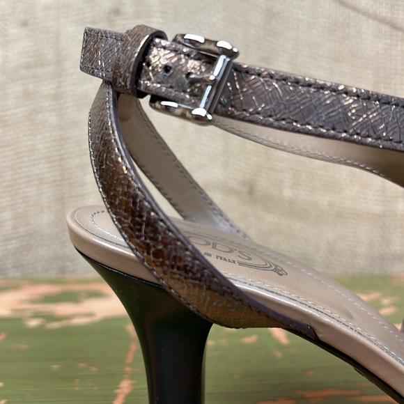 Tod’s Leather Sandals - Picture 4 of 8